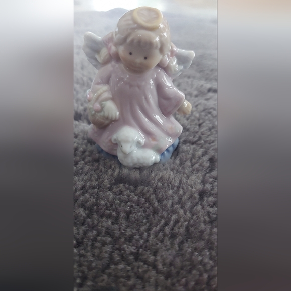 Charming Angel Figurine Set - Pastel Collection - Picture 5 of 14